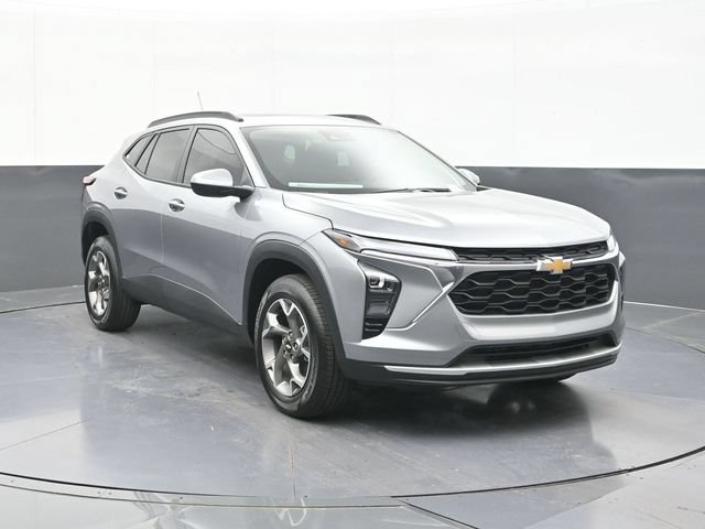 New 2026 Chevrolet Trax LT w/ Sunroof Package FWD image 15