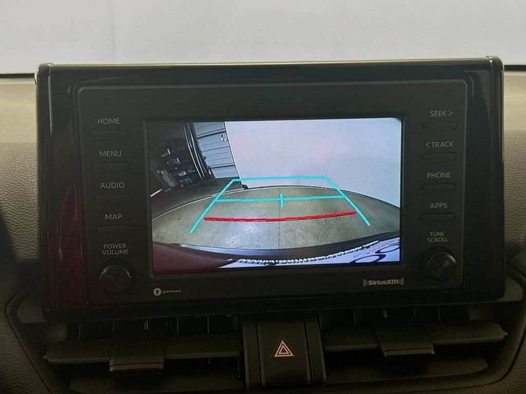 Used 2021 Toyota RAV4 LE AWD/4WD image 15