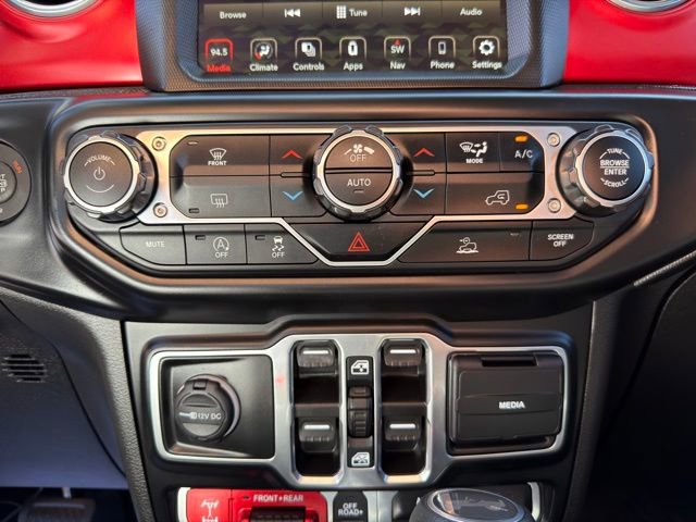 Used 2022 Jeep Wrangler Unlimited Rubicon AWD/4WD image 20