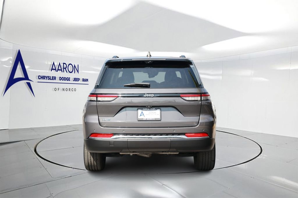 Used 2024 Jeep Grand Cherokee Limited 4xe w/ Luxury Tech Group II AWD/4WD image 3