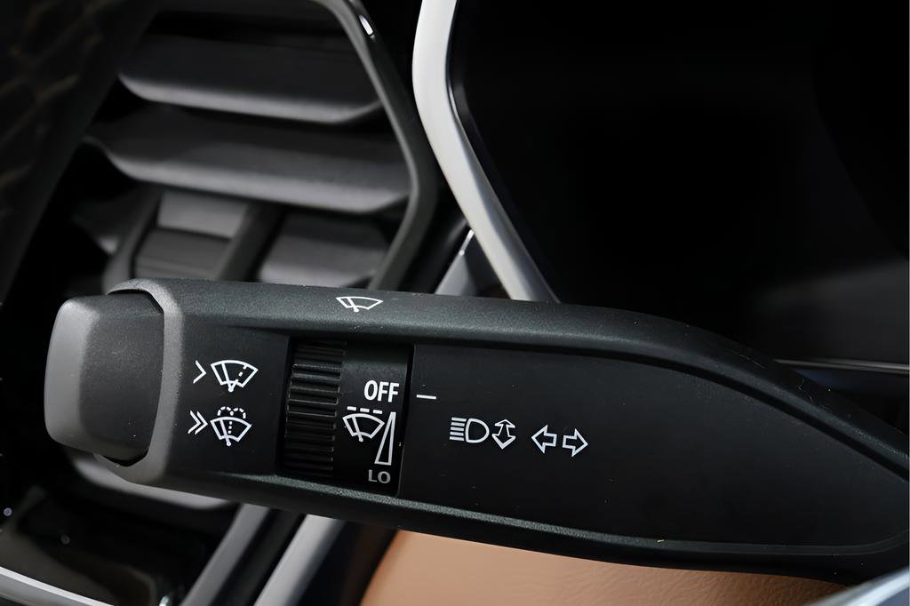 Used 2023 GMC Canyon AT4 w/ AT4 Premium Package image 18