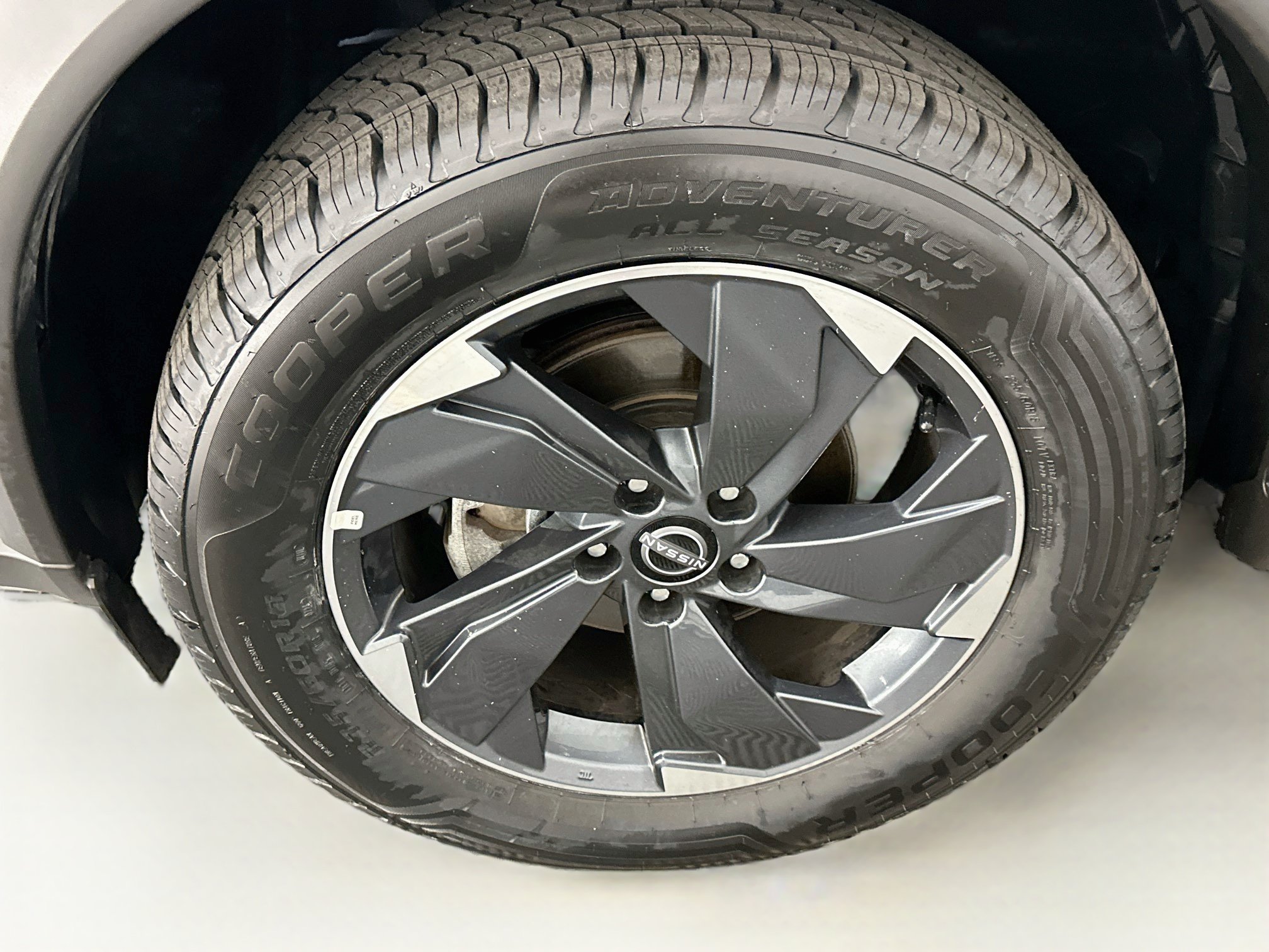 Used 2026 Nissan Rogue SV AWD/4WD image 11