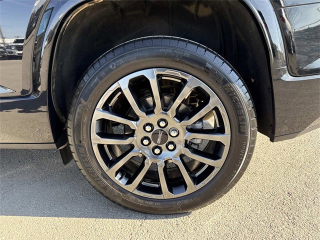 Certified 2023 GMC Acadia Denali w/ Black Diamond Edition image 31