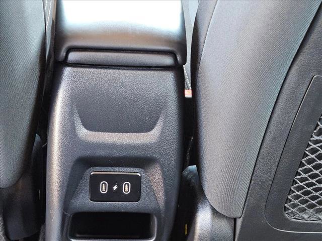 Certified 2025 Hyundai Venue SEL image 25