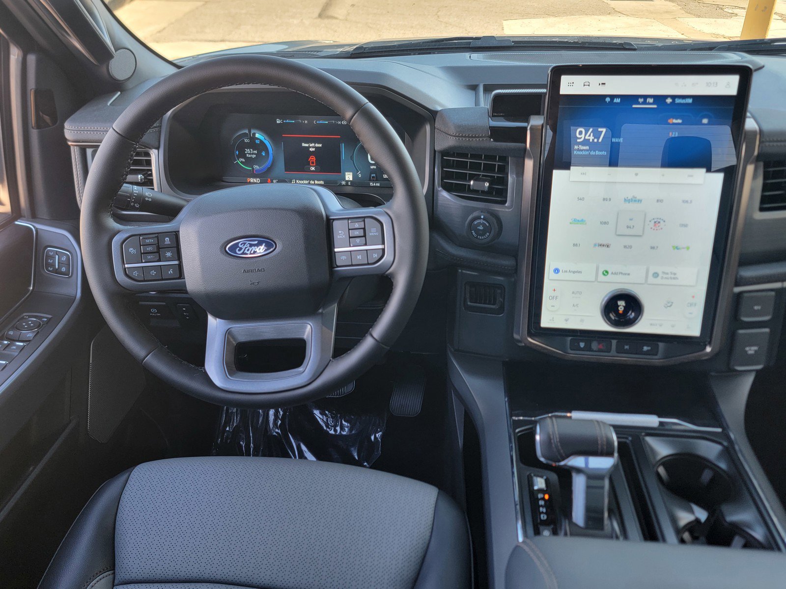 New 2025 Ford F150 Lightning Lariat image 12