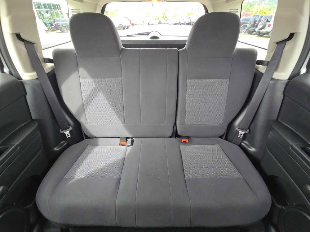 Used 2011 Jeep Patriot Sport FWD image 18
