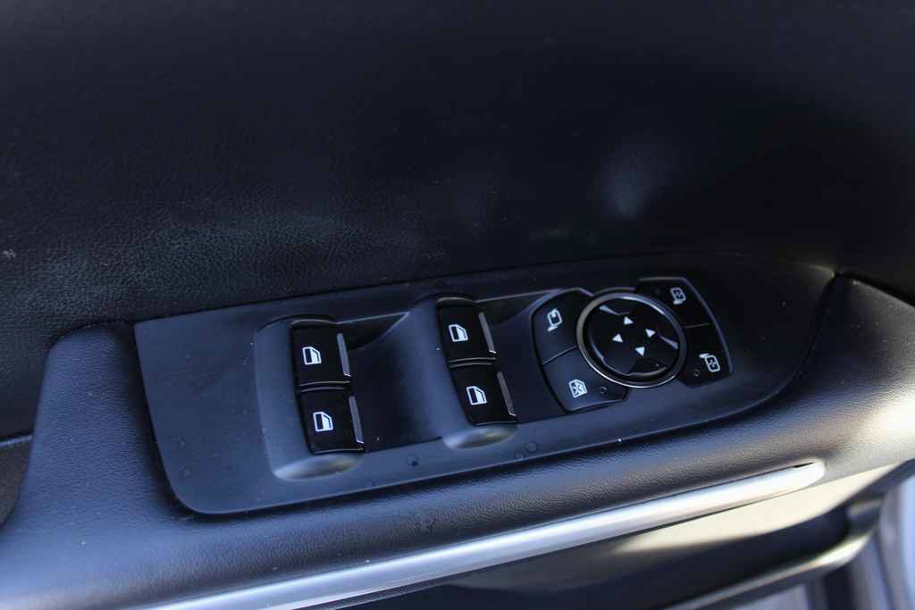Used 2016 Lincoln MKZ AWD image 13