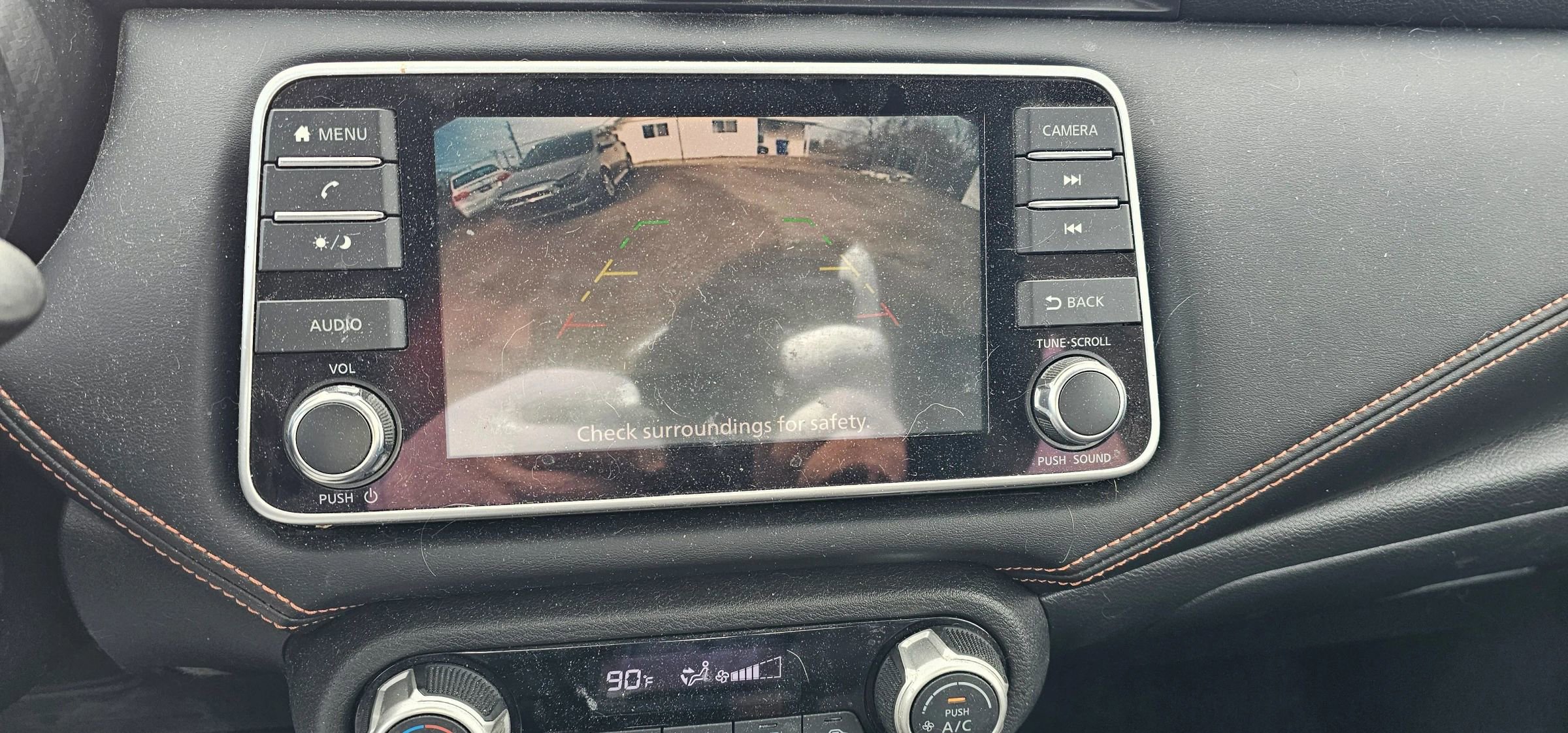 Used 2020 Nissan Versa SR image 18