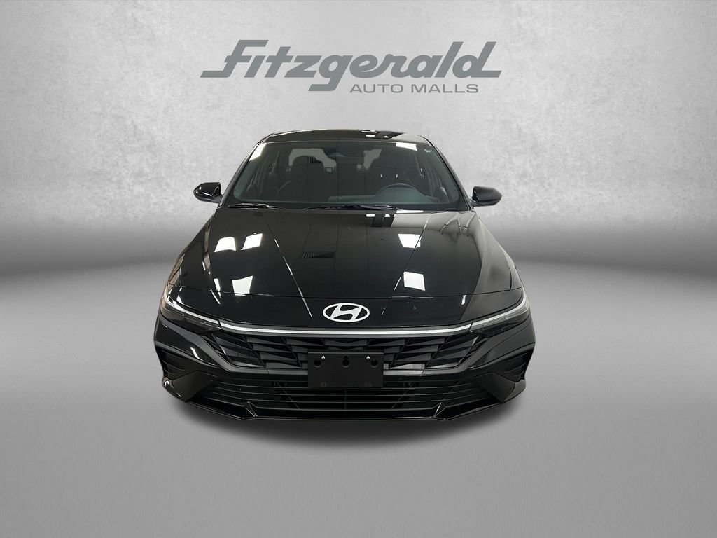 Used 2025 Hyundai Elantra SEL FWD image 10