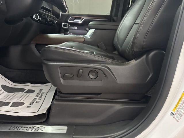 Used 2024 Chevrolet Silverado 1500 High Country w/ High Country Premium Package image 9