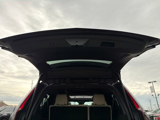 Used 2024 Cadillac Escalade ESV Sport image 26