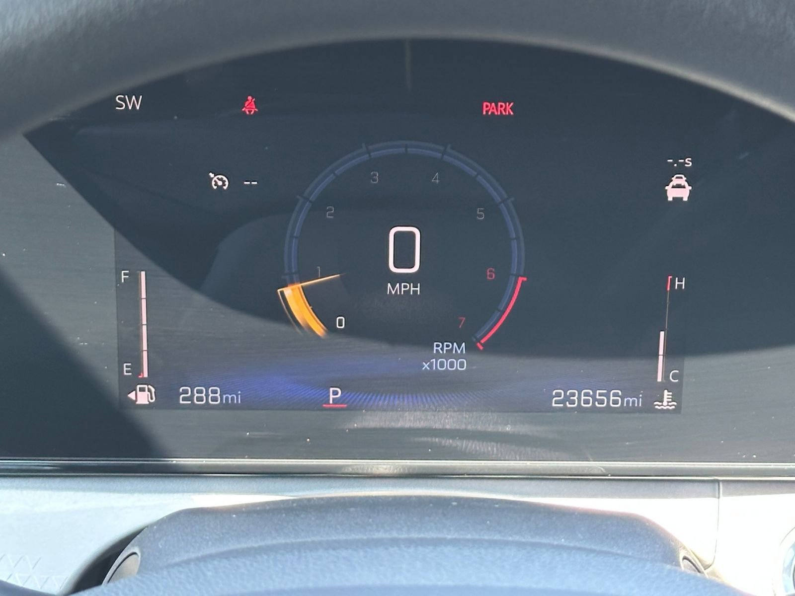 Used 2025 Chevrolet Trax LT FWD image 39