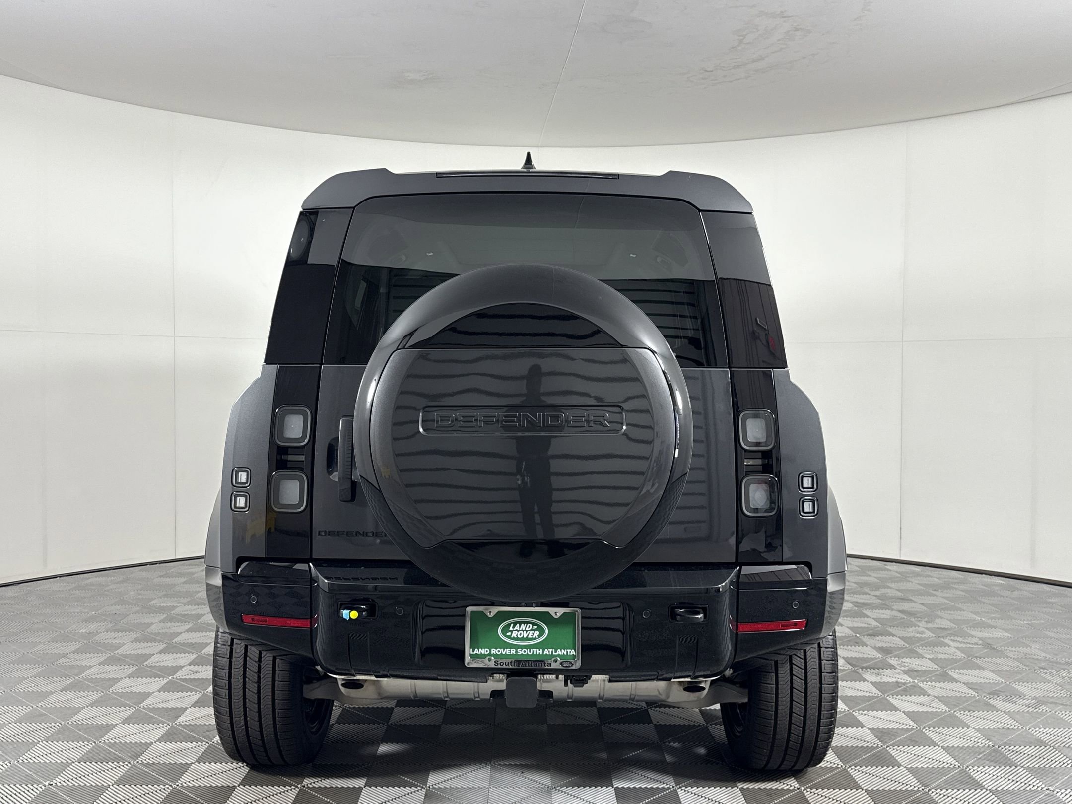 New 2026 Land Rover Defender 110 X-Dynamic SE AWD/4WD image 11