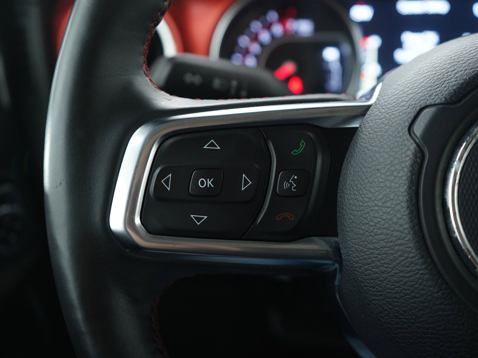 Used 2018 Jeep Wrangler Unlimited Rubicon w/ Dual Top Group image 25