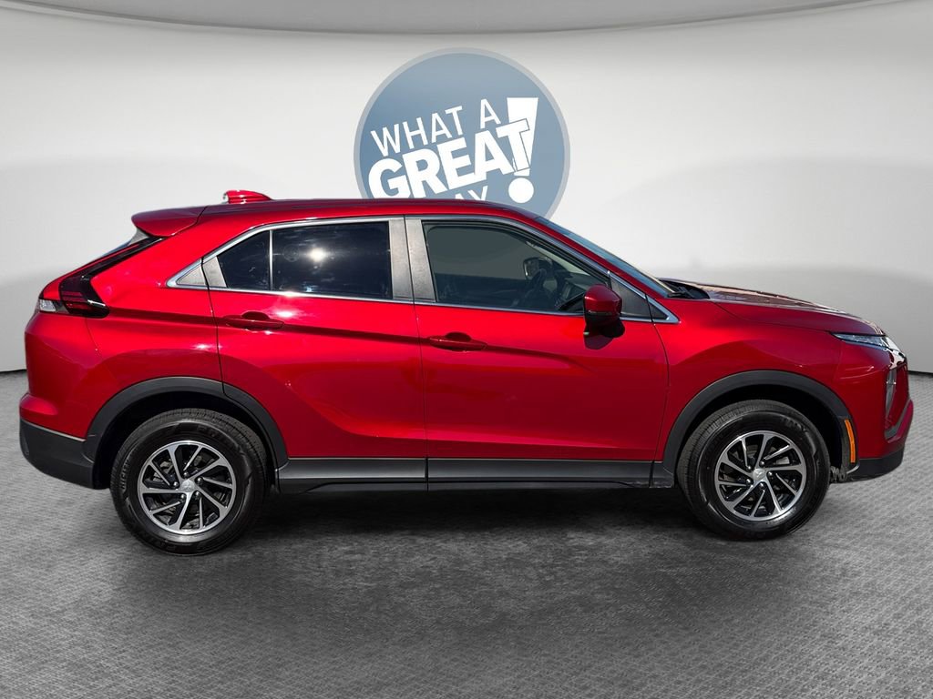 Used 2024 Mitsubishi Eclipse Cross ES AWD/4WD image 2