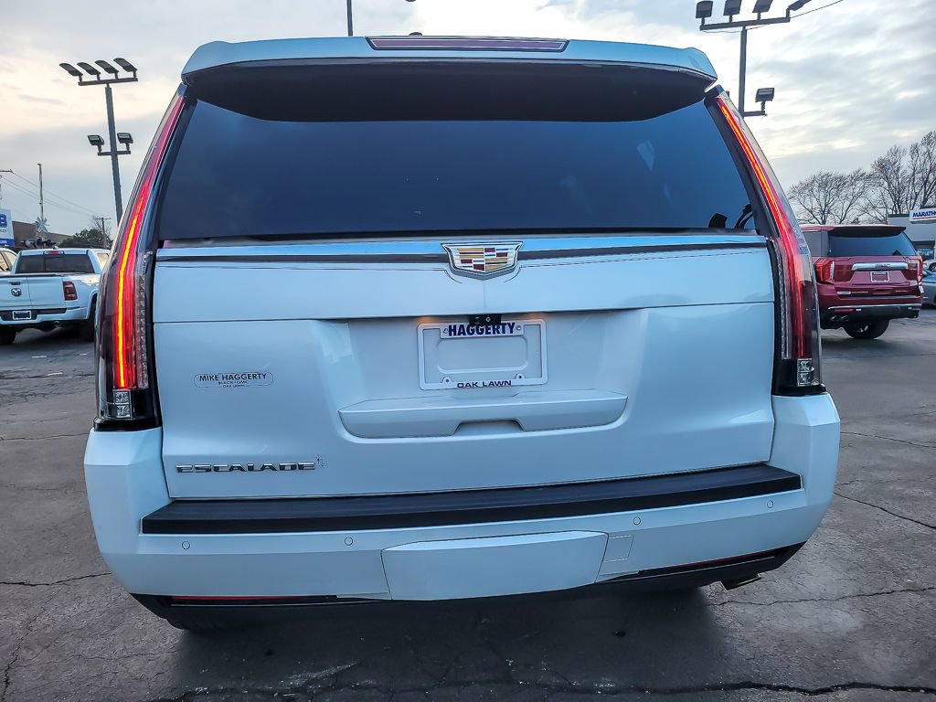 Certified 2017 Cadillac Escalade Platinum image 5