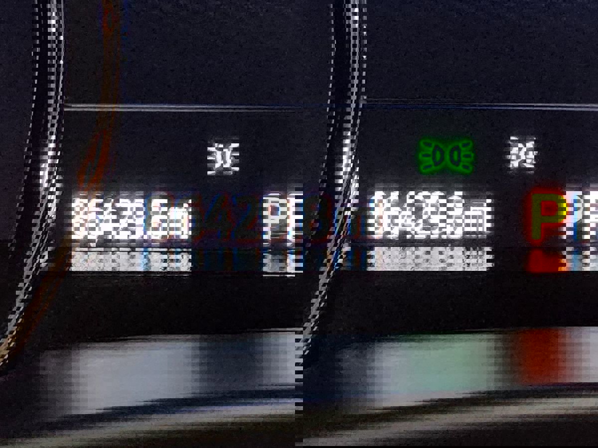 Used 2021 Ford Expedition Limited AWD/4WD image 37