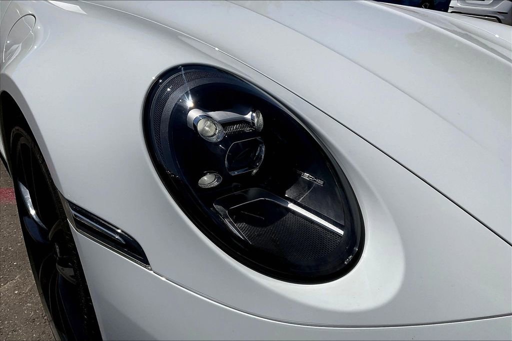 Used 2020 Porsche 911 Carrera S RWD image 26