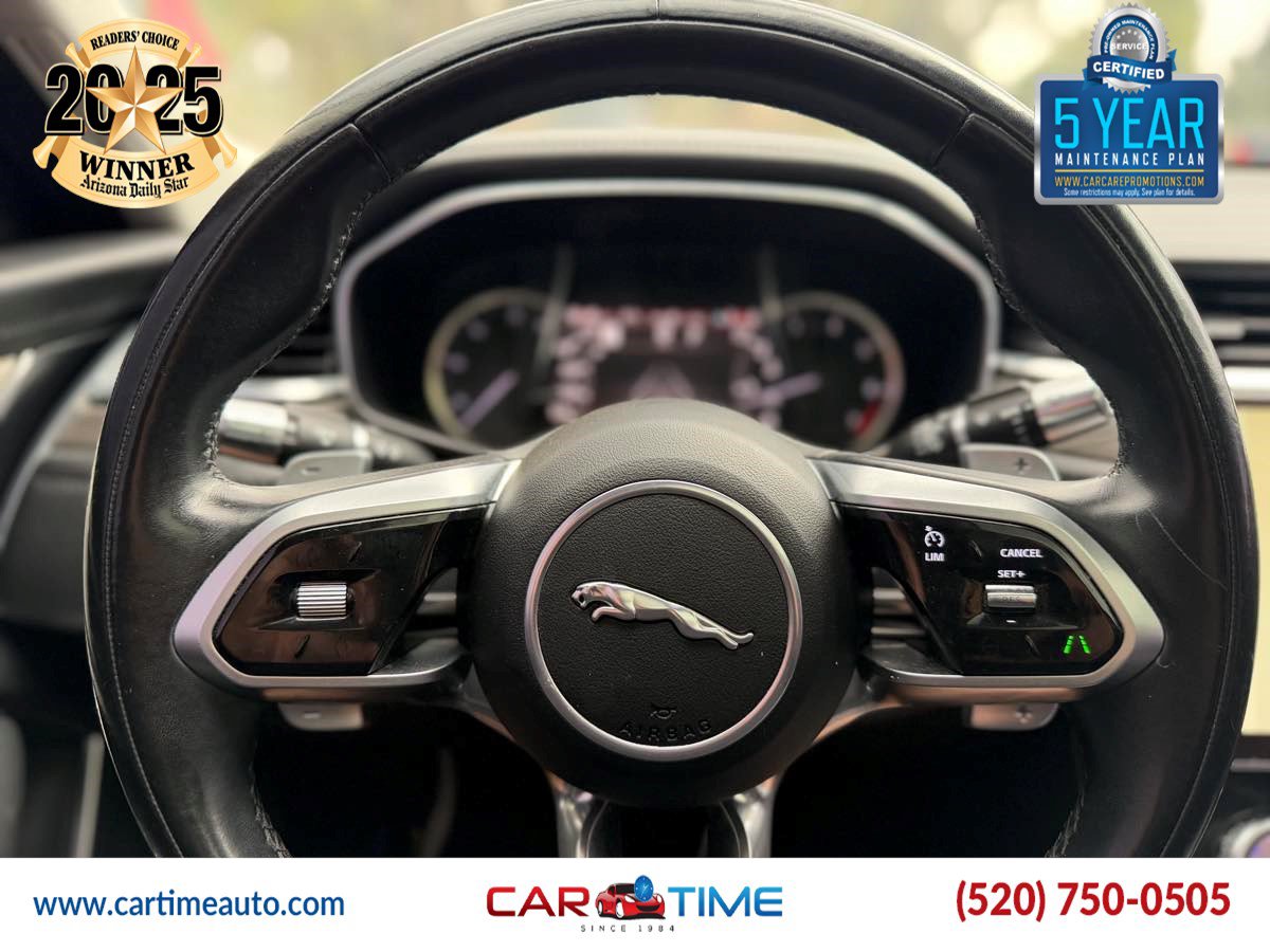 Used 2022 Jaguar XF SE RWD image 13