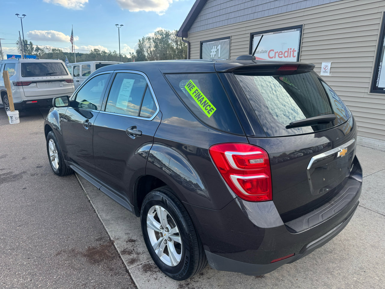 Used 2016 Chevrolet Equinox LS image 7