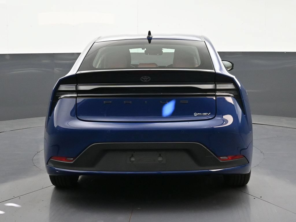 Used 2026 Toyota Prius Plug-In Hybrid FWD image 4