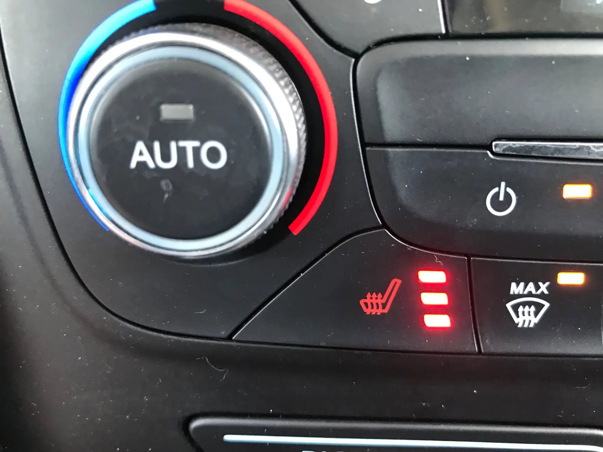 Used 2017 Ford Escape Titanium image 27