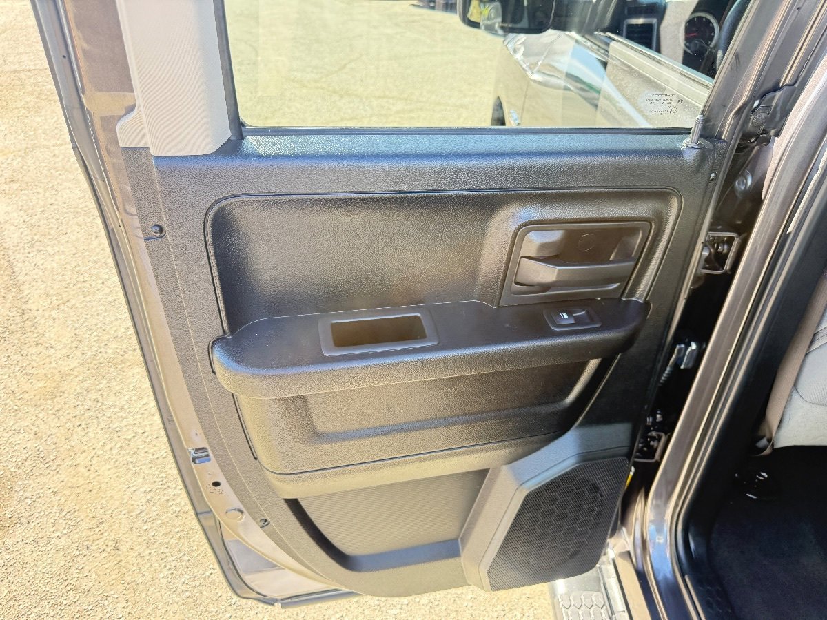 Used 2015 RAM 1500 Express image 14