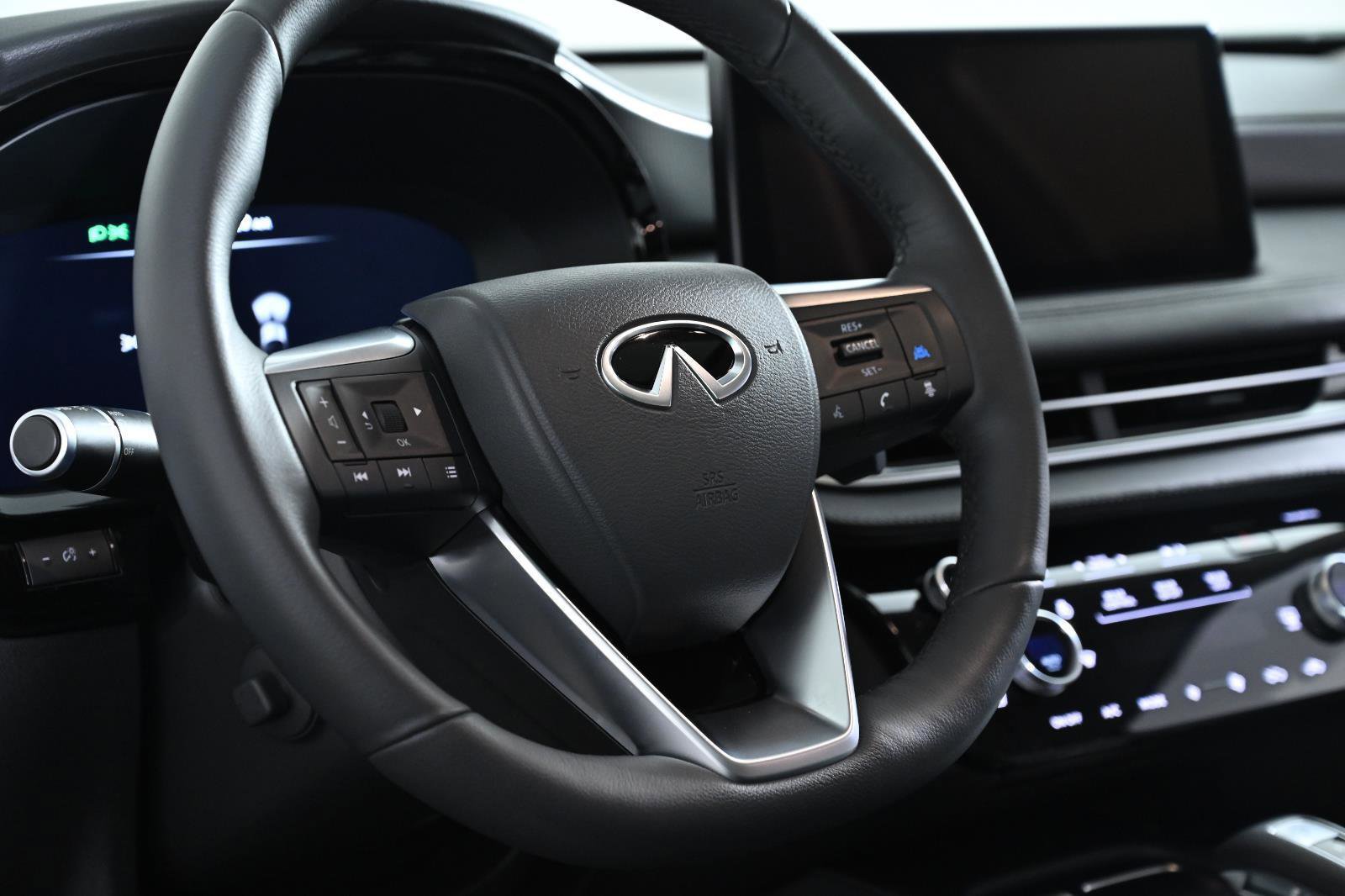 Used 2026 INFINITI QX60 Luxe w/ Cargo Package AWD/4WD image 14