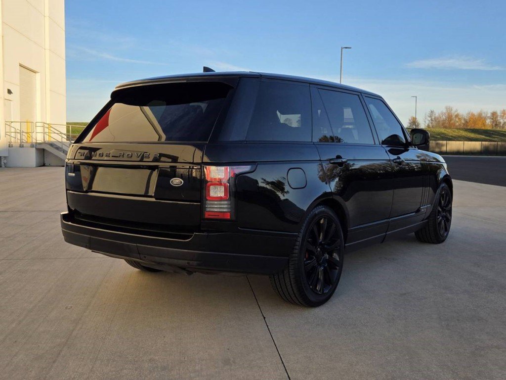 Used 2017 Land Rover Range Rover Long Wheelbase Supercharged image 5