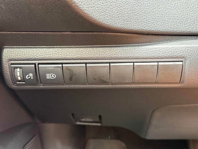 Used 2020 Toyota Corolla SE image 15