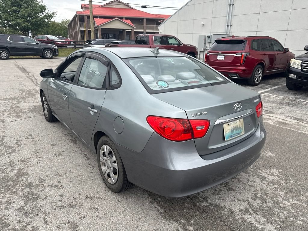 Used 2010 Hyundai Elantra GLS FWD image 4
