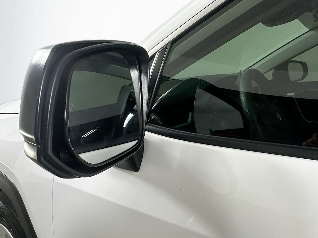 Used 2025 Toyota RAV4 LE AWD/4WD image 36