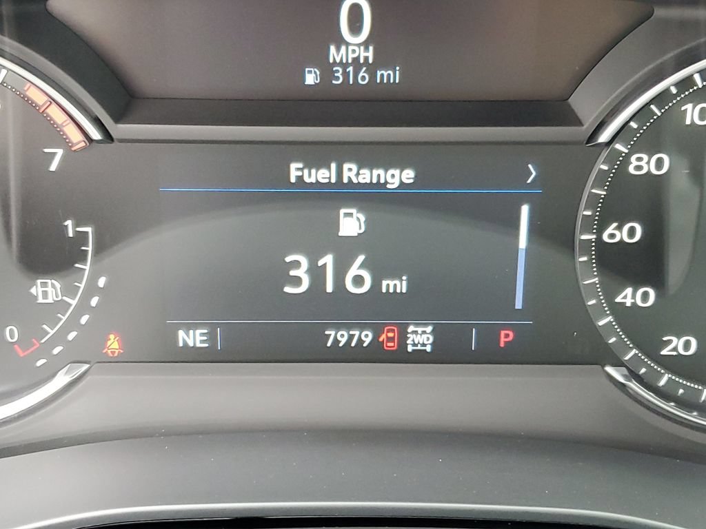 Used 2024 Cadillac XT5 Luxury AWD/4WD image 10