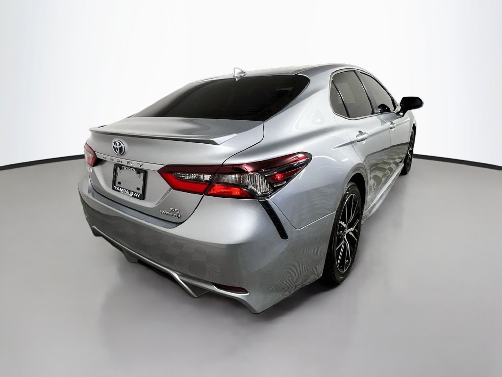 Used 2022 Toyota Camry SE w/ Audio Upgrade Package FWD image 3
