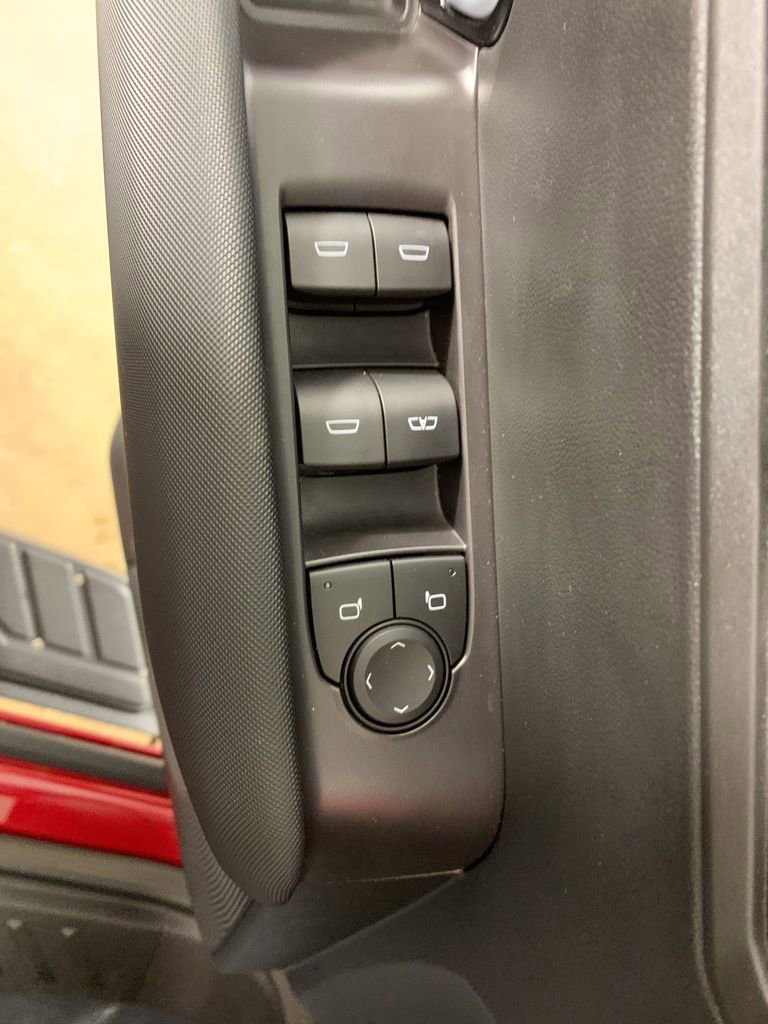 Used 2023 Chevrolet Colorado Z71 w/ Z71 Convenience Package 2 image 17