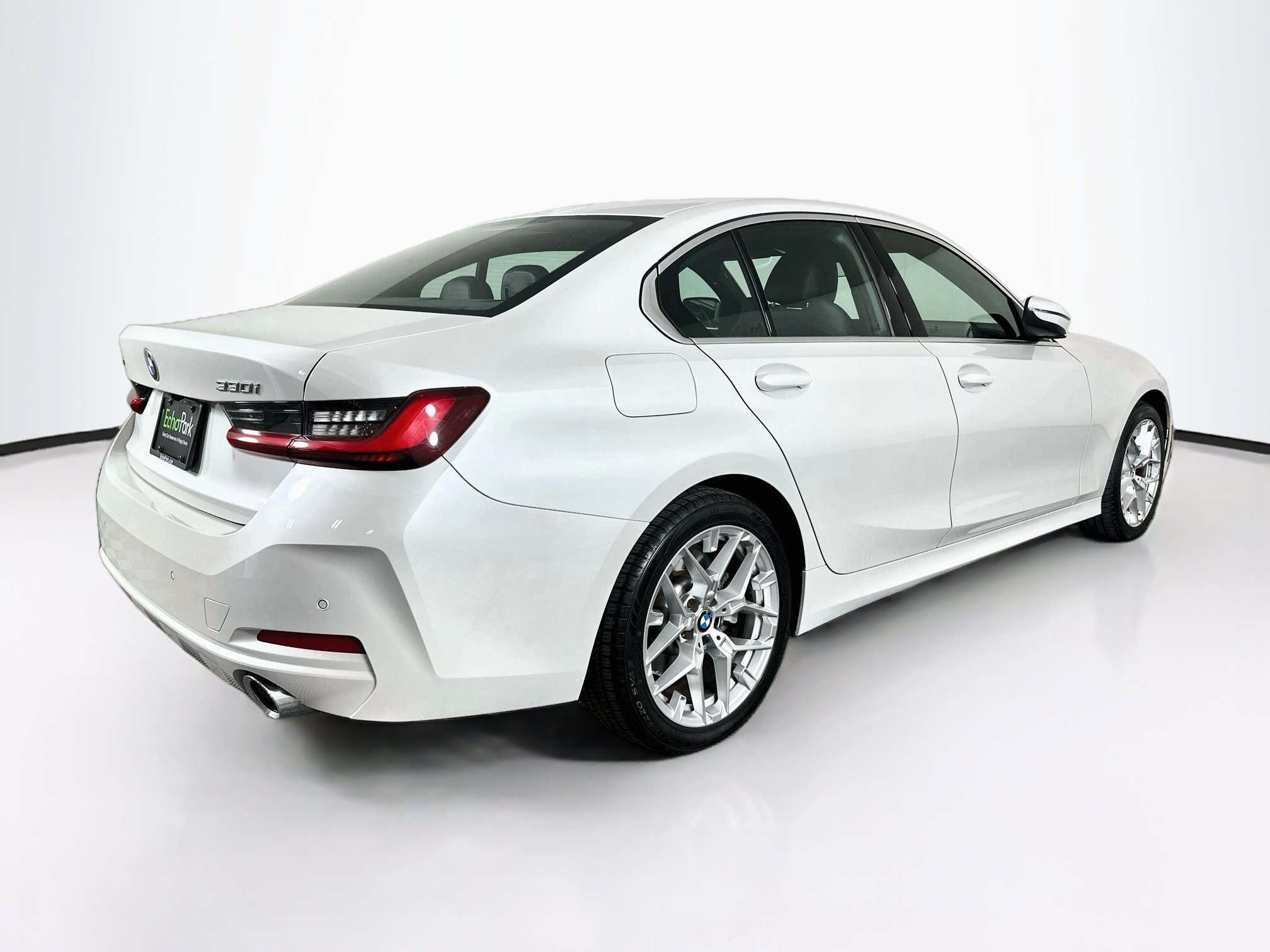 Used 2026 BMW 330i xDrive Sedan AWD/4WD image 9