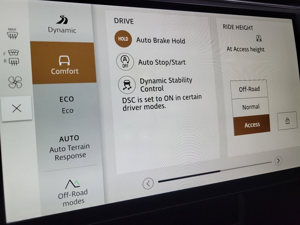 New 2026 Land Rover Range Rover SE AWD/4WD image 36