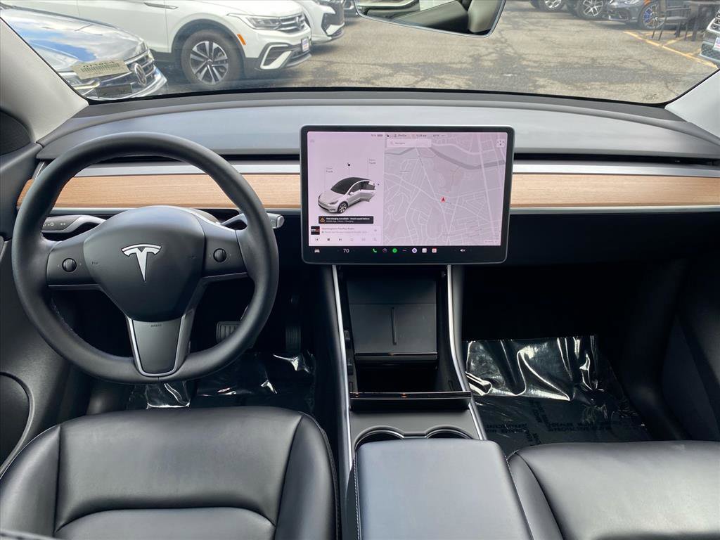 Used 2021 Tesla Model Y Long Range image 10