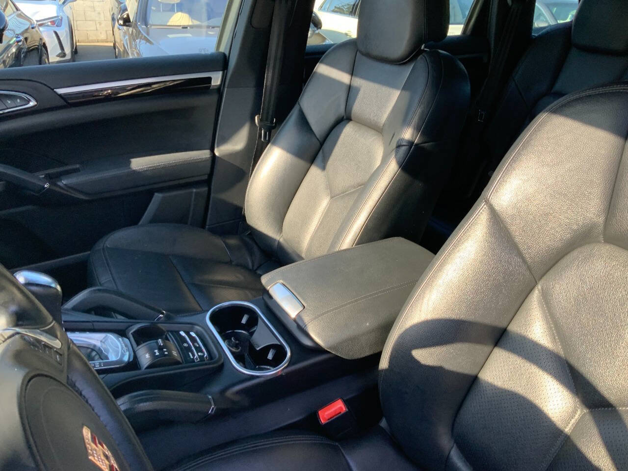 Used 2012 Porsche Cayenne AWD/4WD image 21