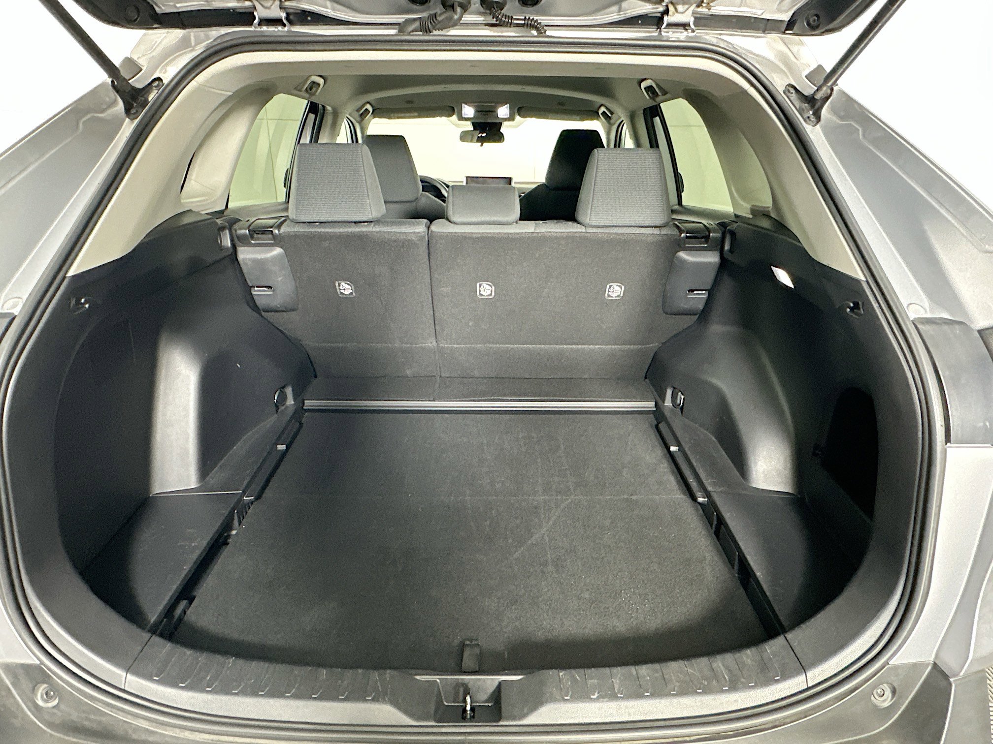 Used 2024 Toyota RAV4 LE image 26