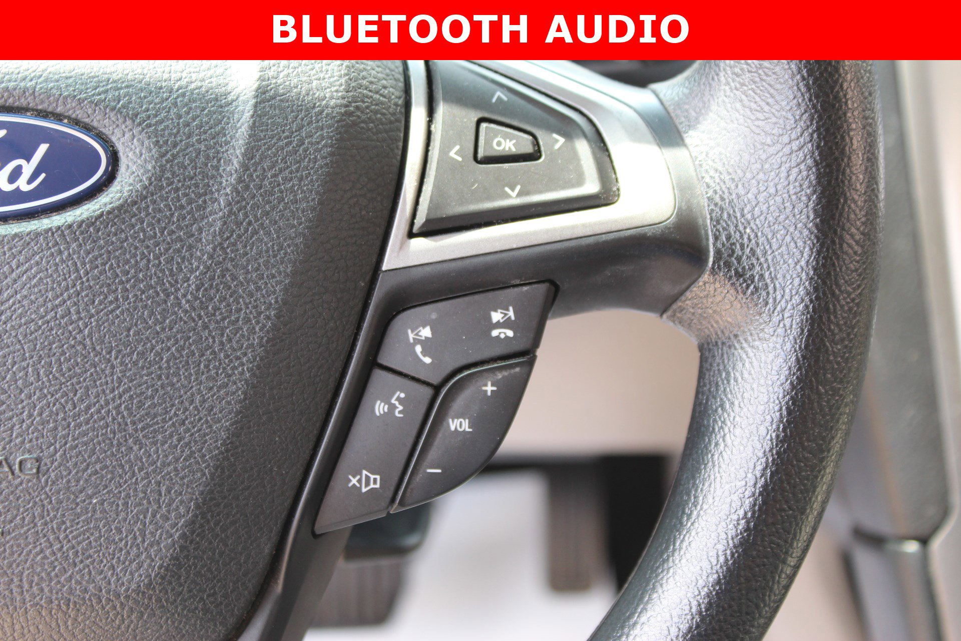 Used 2018 Ford Fusion SE w/ Fusion SE Technology Package image 17