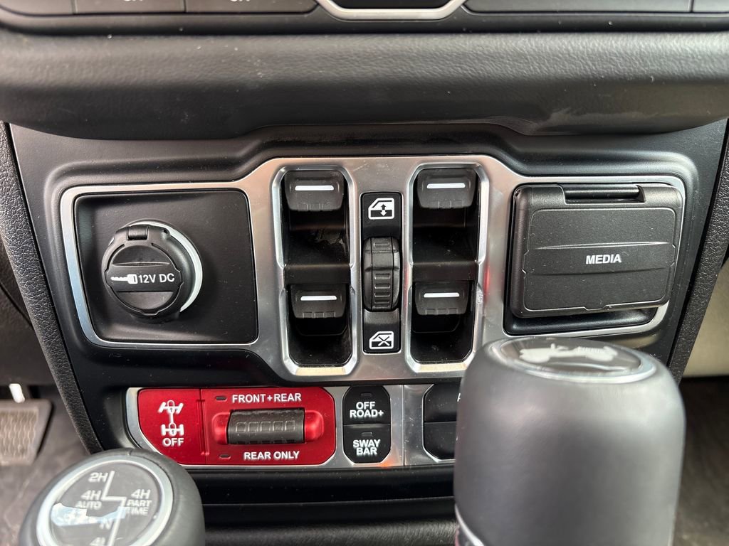 Used 2025 Jeep Wrangler Unlimited Rubicon AWD/4WD image 20