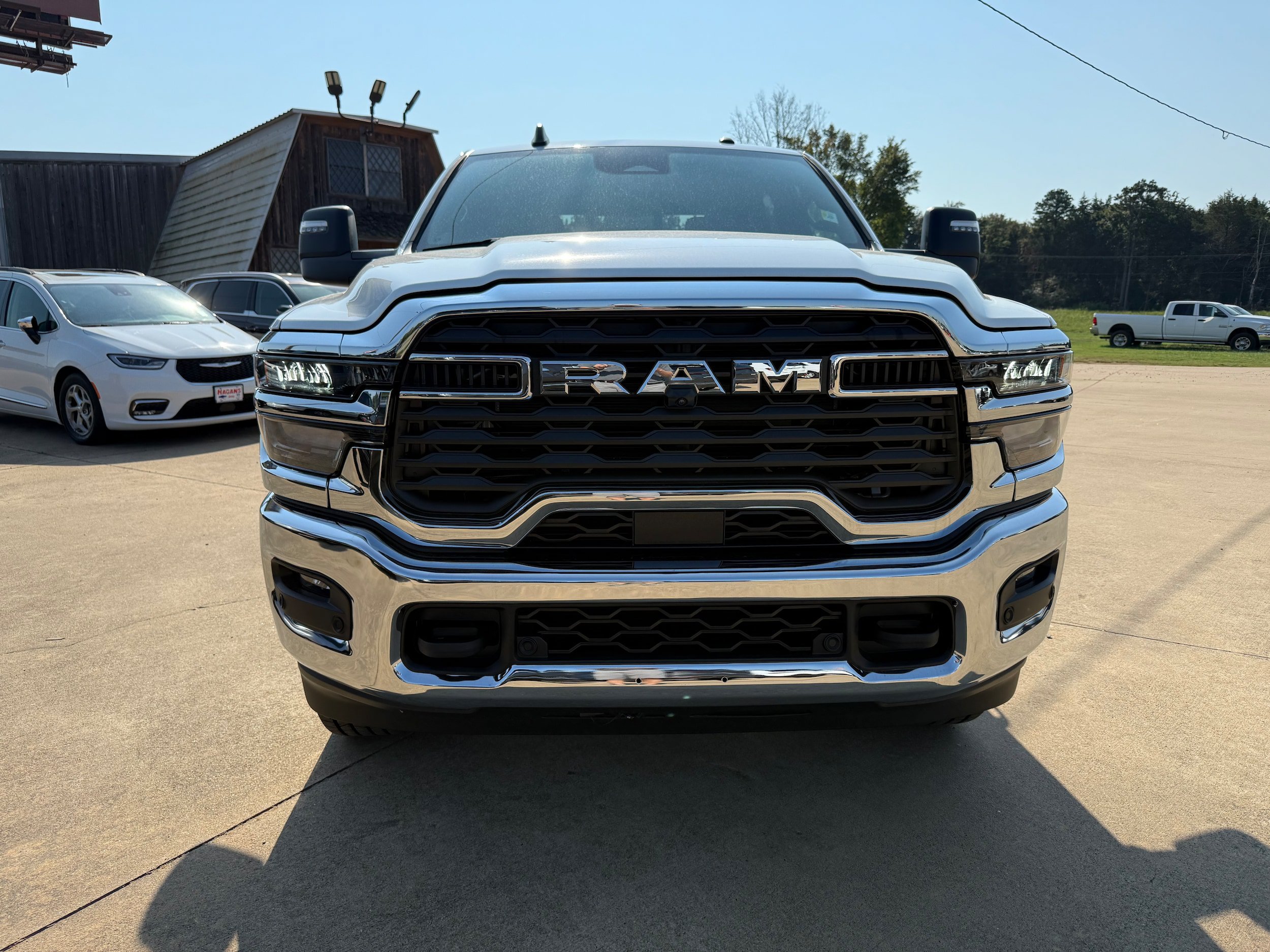 New 2026 RAM 2500 Big Horn AWD/4WD image 2