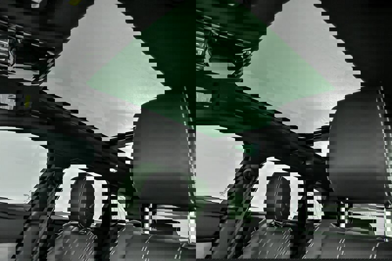 Used 2023 Land Rover Range Rover Velar R-Dynamic S image 20