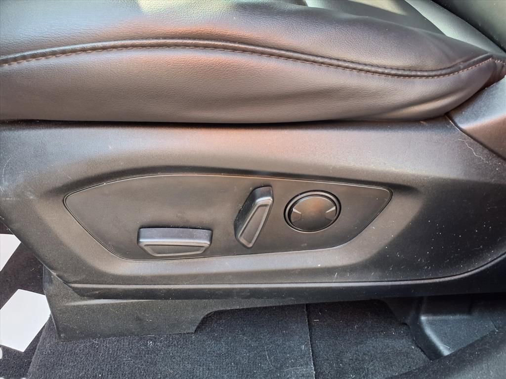 Used 2023 Ford Explorer XLT w/ Equipment Group 202A image 24