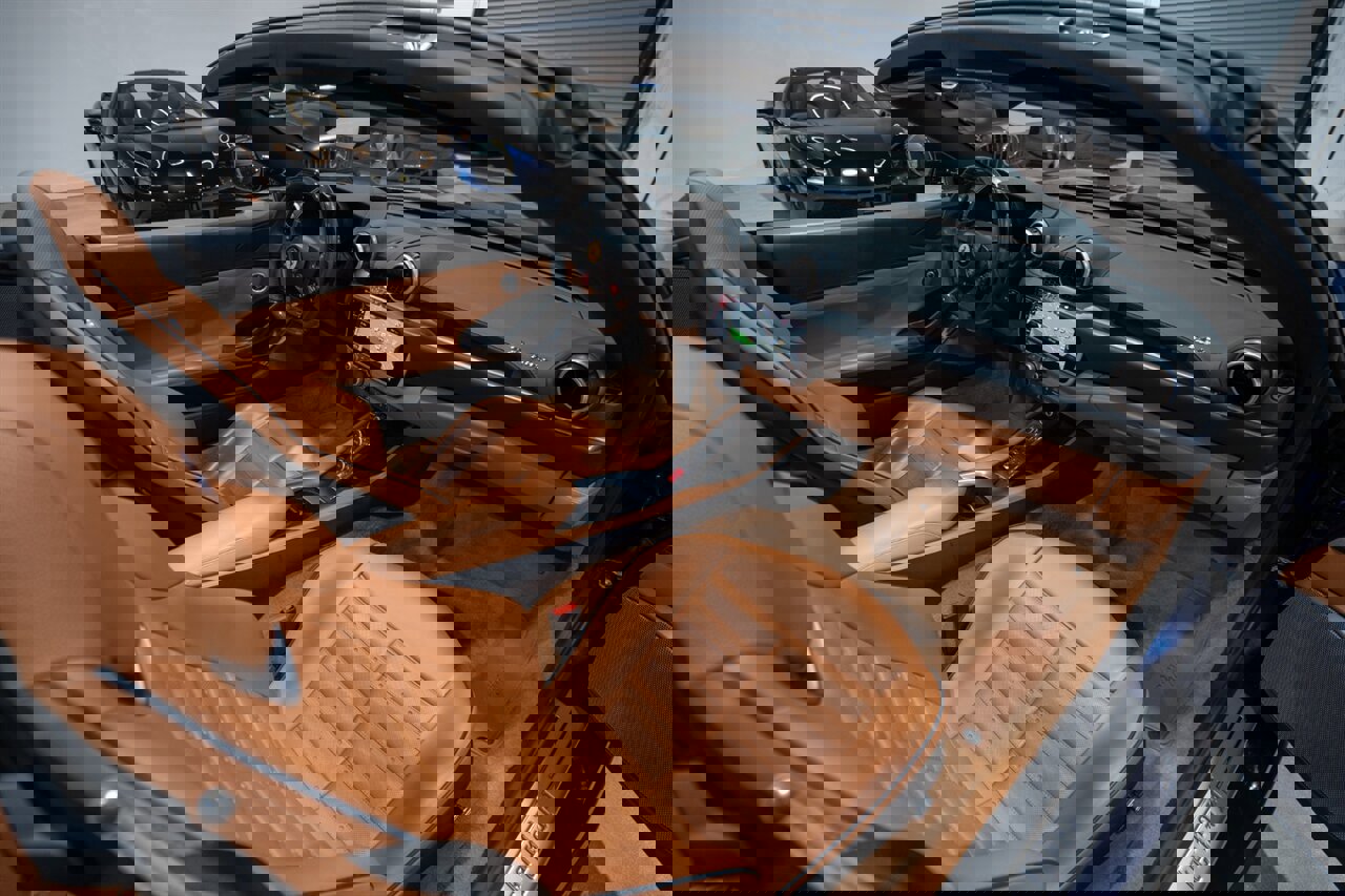 Used 2020 Ferrari Portofino image 34