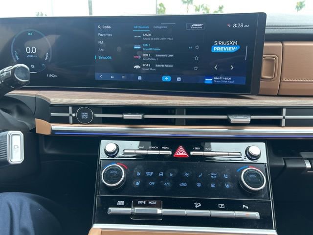 Used 2025 Hyundai Santa Fe Limited image 11