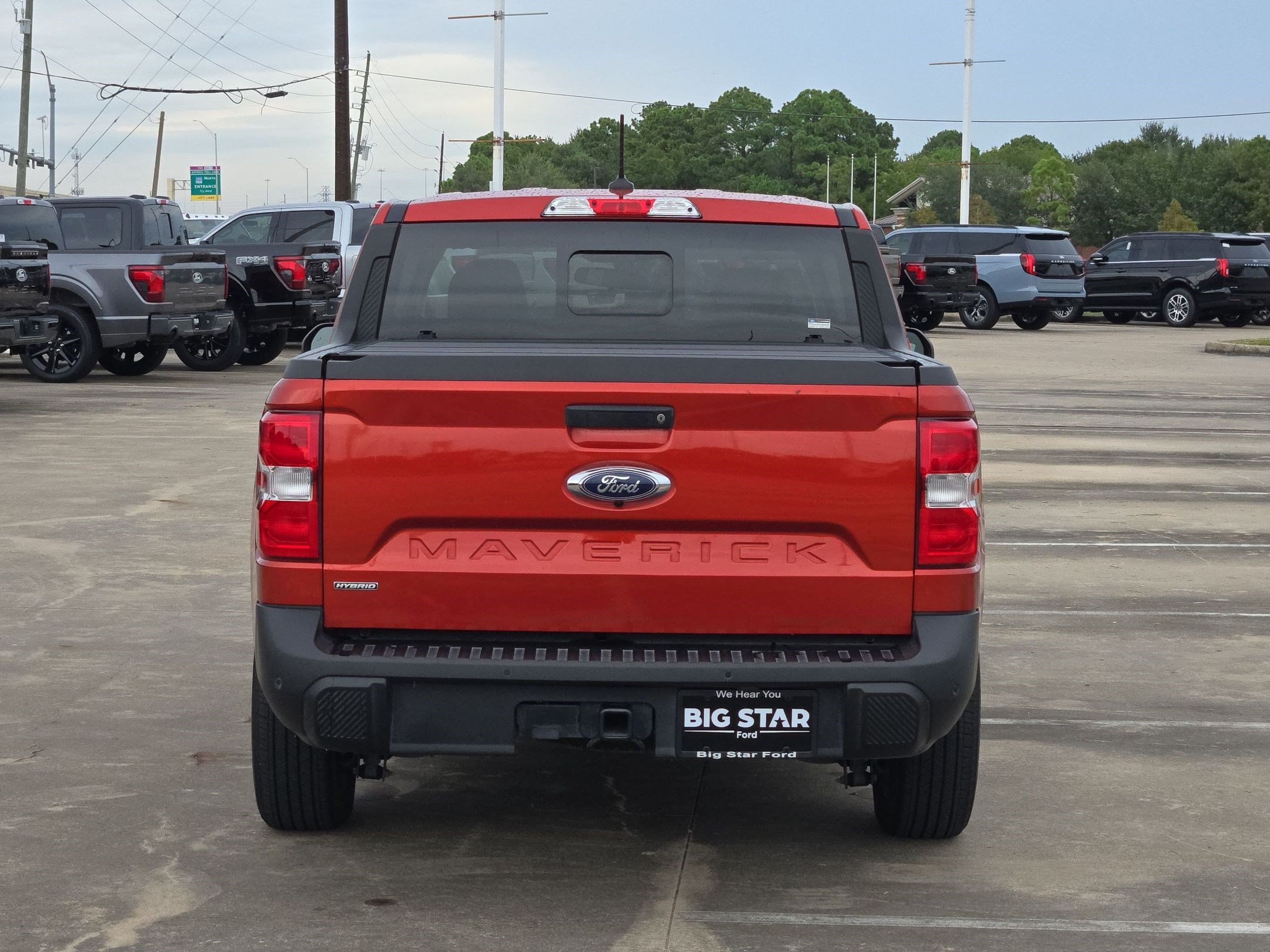 Used 2024 Ford Maverick Lariat FWD image 6