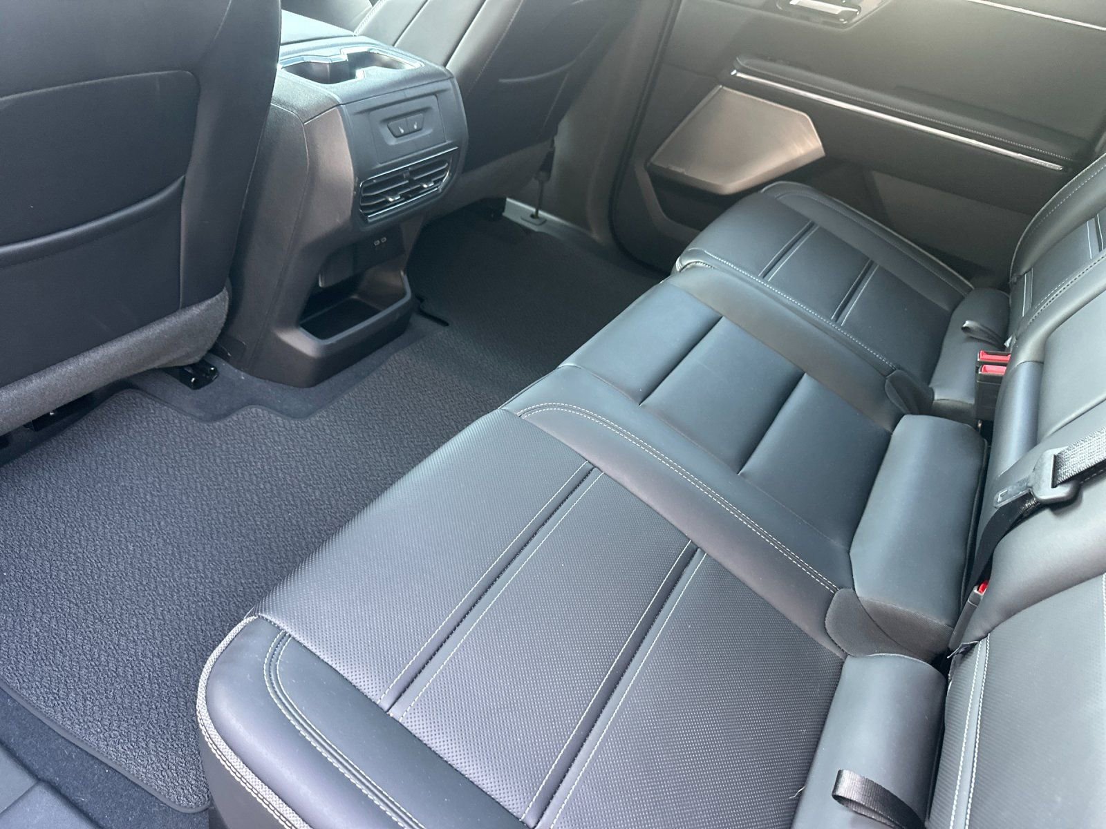 New 2025 GMC Sierra EV Denali image 12