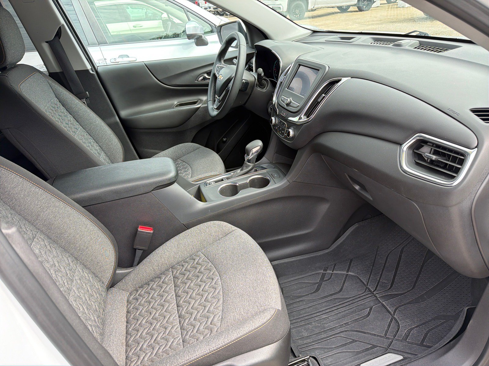 Used 2024 Chevrolet Equinox LT w/ LPO, Floor Liner Package FWD image 12